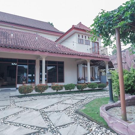 Marry Ind Guest House Gunung Kawi Bumirejo Exterior foto
