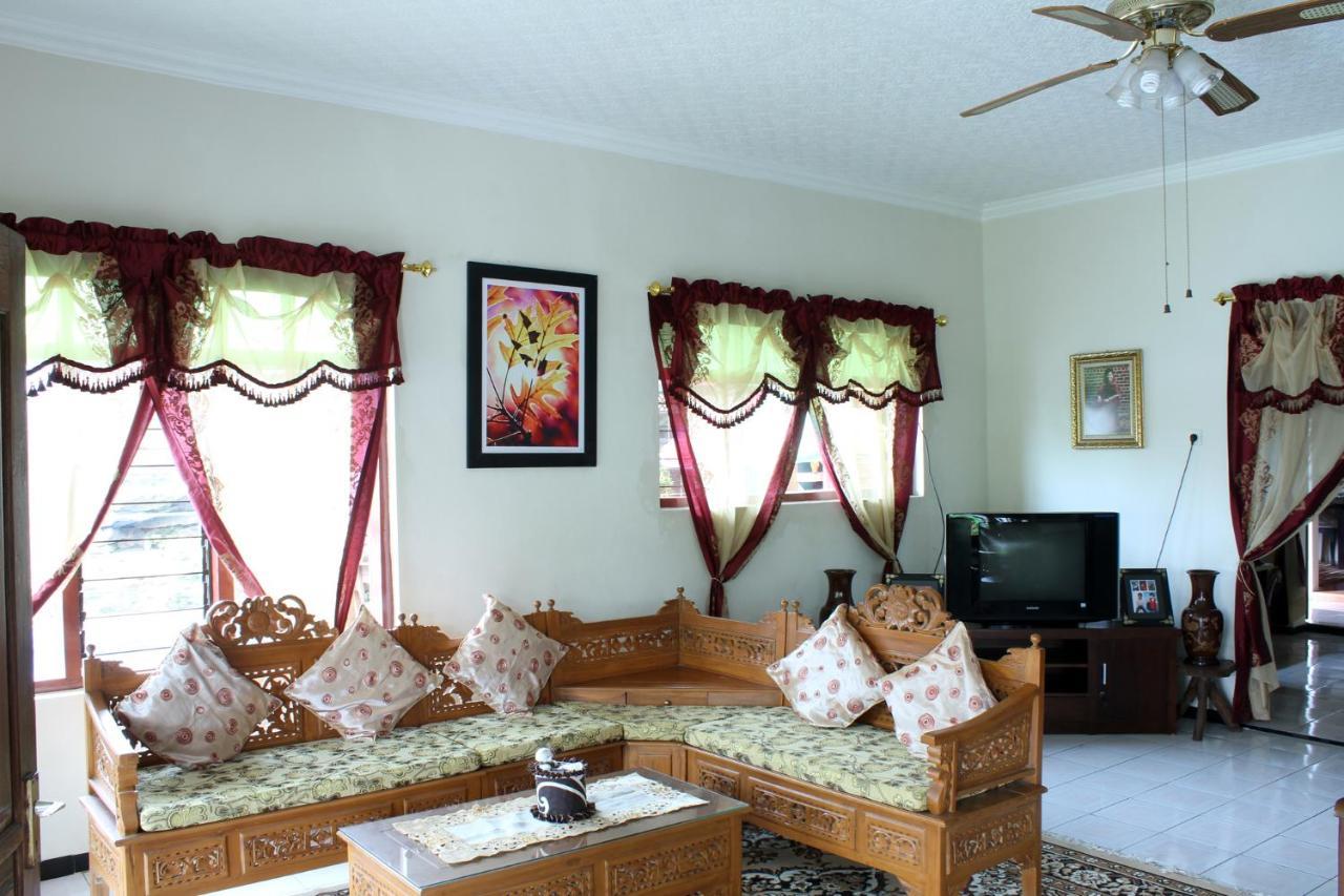 Marry Ind Guest House Gunung Kawi Bumirejo Exterior foto